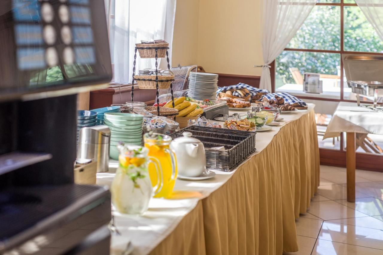 Regia Panzio Bed & Breakfast Halaszi Exterior photo