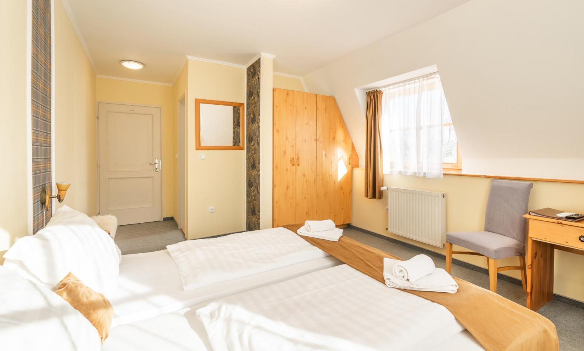 Regia Panzio Bed & Breakfast Halaszi Exterior photo
