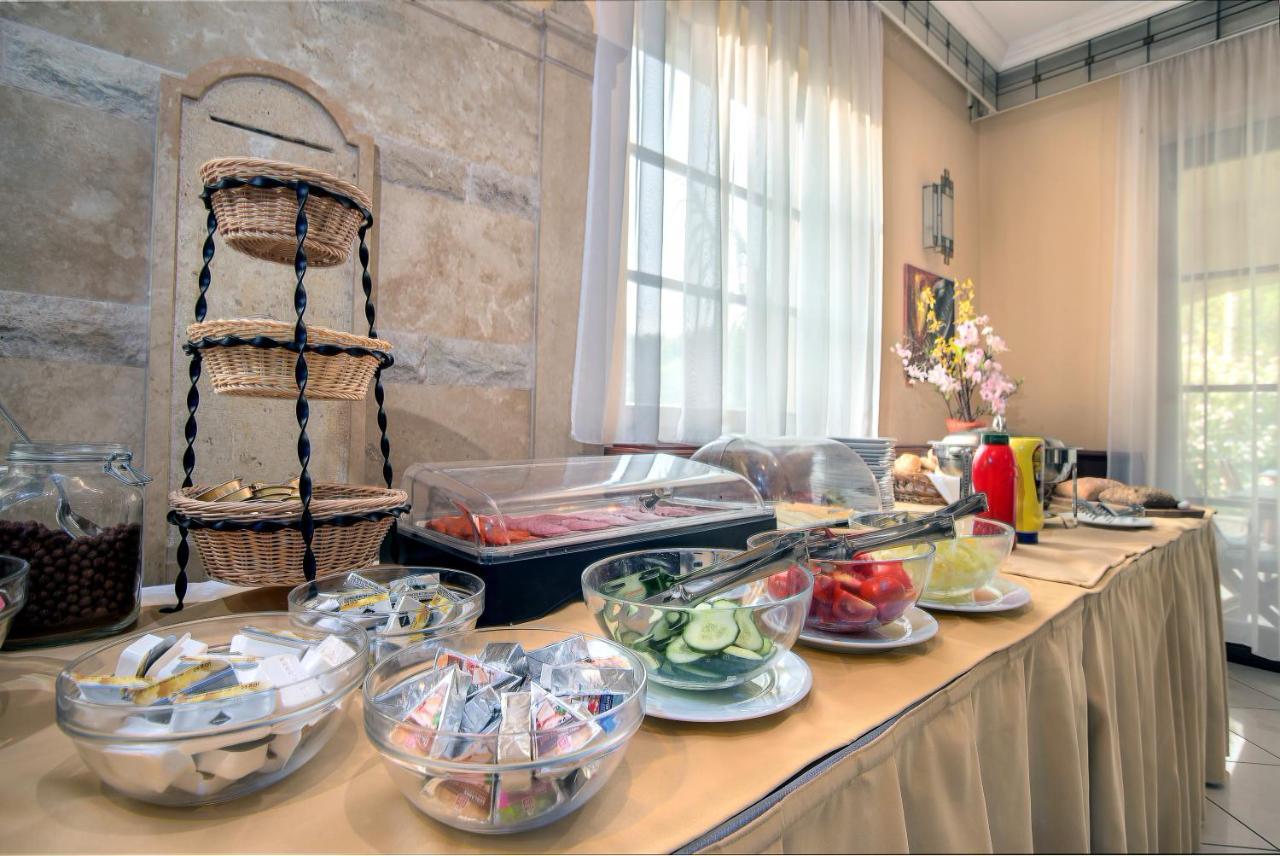 Regia Panzio Bed & Breakfast Halaszi Exterior photo